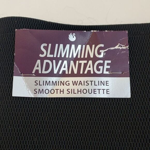 NWT Ladies Gloria Vanderbuilt Lucy Black Straight Slimming HI Waist Pants Medium - Picture 2 of 9